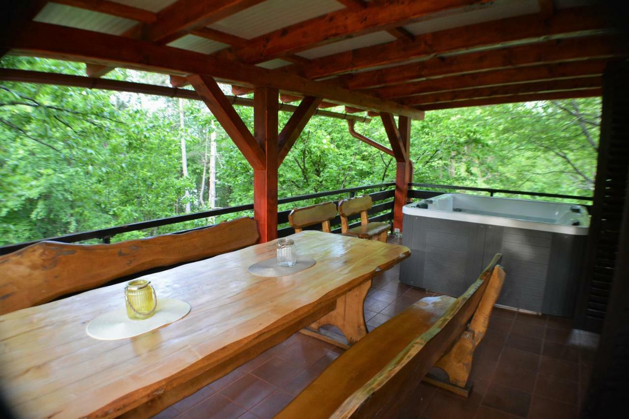 Holiday Home Coprnicka Hisa Skrad Ngoại thất bức ảnh
